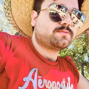 Meet your Posher, Roberto